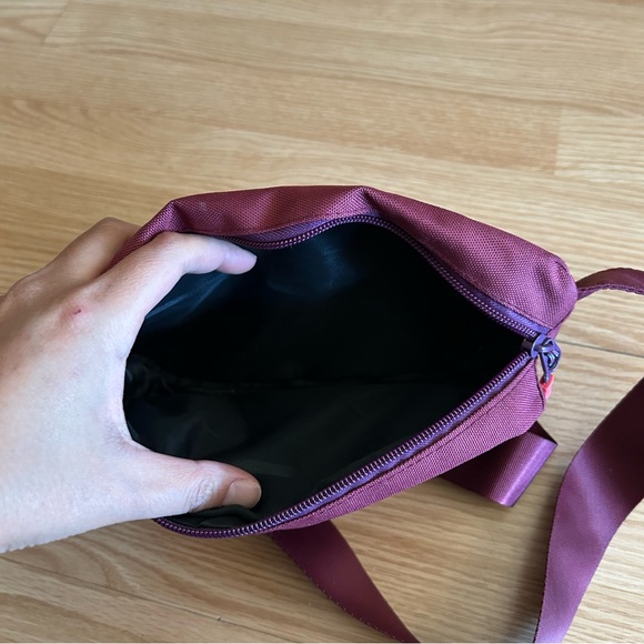 Wilderdog Huckleberry Utility Fanny Travel Pack Bag - Picture 3 of 9